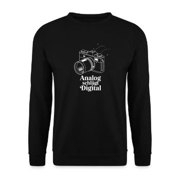 Analog Beats Digital Retro Camera Photography - Unisex Sweatshirt - black - Front - Alina (178cm) & Michal (187cm)