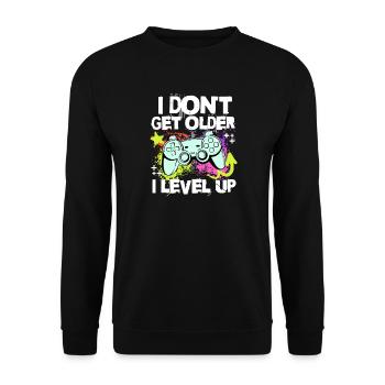 Ich Level Up statt älter zu werd– Controller Motiv - Unisex Pullover - Schwarz - Vorne - Alina (178cm) & Michal (187cm)