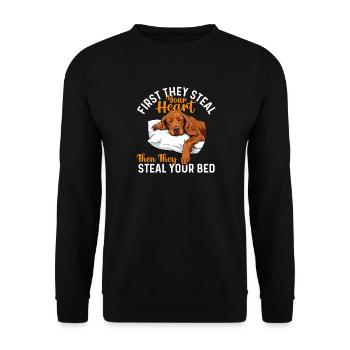 Zuerst stehlen sie dein Herz – Irischer Zuspielerhund Papa - Unisex Pullover - Schwarz - Vorne - Alina (178cm) & Michal (187cm)