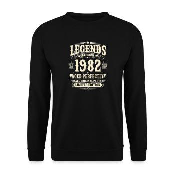 44. Geburtstag Geschenk Mann 1982 Vintage Retro - Unisex Pullover - Schwarz - Vorne - Alina (178cm) & Michal (187cm)