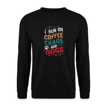 Ich laufe auf Kaffee, Chaos und Hunde – lustiges Zitat - Unisex Pullover - Schwarz - Vorne - Alina (178cm) & Michal (187cm)