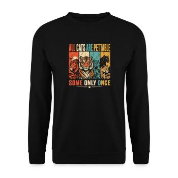 Alle Katzen sind streichelbar, manche nur einmal lustige Katze - Unisex Pullover - Schwarz - Vorne - Alina (178cm) & Michal (187cm)