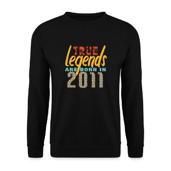 Les vrais légendes sont nés en 2011. Année 2025. - Sweat-shirt Unisexe - noir - Devant - Alina (178cm) & Michal (187cm)