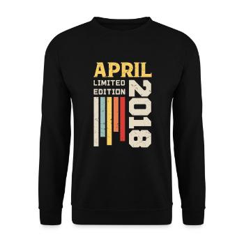 Avril 2018 - Cadeau anniversaire Avril 2018 Avril - Sweat-shirt Unisexe - noir - Devant - Alina (178cm) & Michal (187cm)