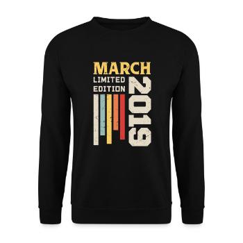 March 2019 - Birthday gift March 2019 March - Unisex Sweatshirt - black - Front - Alina (178cm) & Michal (187cm)