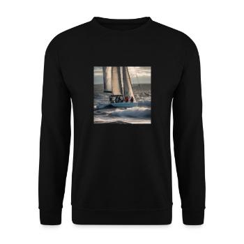 Tapferkeit auf hoher See: Tag der Seeleute - Unisex Pullover - Schwarz - Vorne - Alina (178cm) & Michal (187cm)