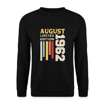 August 1962 - Geburtstagsgeschenk August 1962 August - Unisex Pullover - Schwarz - Vorne - Alina (178cm) & Michal (187cm)