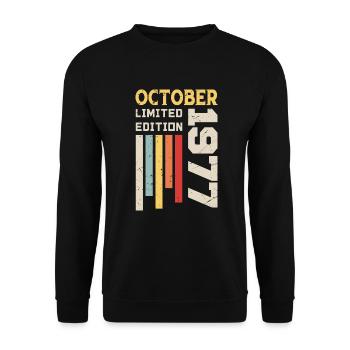 Oktober 1977 - Oktober 1977 Geburtstagsgeschenk - Unisex Pullover - Schwarz - Vorne - Alina (178cm) & Michal (187cm)