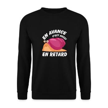 En avance c'est aussi en retard - Sweat-shirt Unisexe - noir - Devant - Alina (178cm) & Michal (187cm)