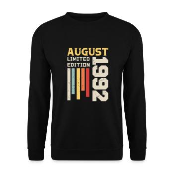 August 1992 - Birthday gift August 1992 August - Unisex Sweatshirt - black - Front - Alina (178cm) & Michal (187cm)