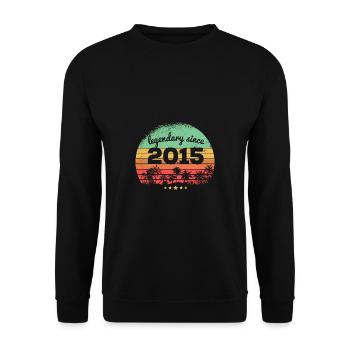 Legendary Since 2015 8. Geburtstag - Unisex Pullover - Schwarz - Vorne - Alina (178cm) & Michal (187cm)