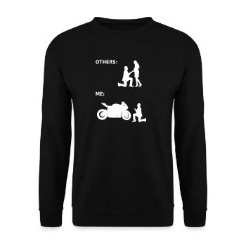 Motorrad - Geschenk - Motorradfahrer - Motorbike - Unisex Pullover - Schwarz - Vorne - Alina (178cm) & Michal (187cm)
