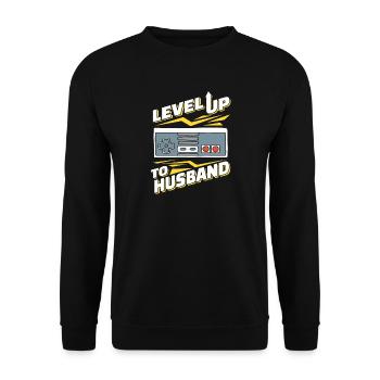 Level Up To Husband Verlobung Zukünftiger Geschenk - Unisex Pullover - Schwarz - Vorne - Alina (178cm) & Michal (187cm)
