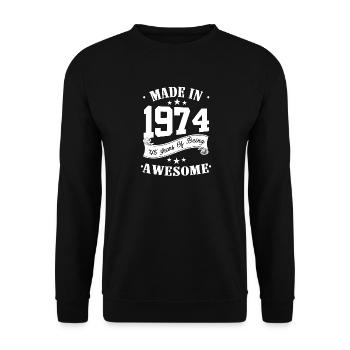 Made in 1974 45 Years Of Being Awesome - Unisex Sweatshirt - black - Front - Alina (178cm) & Michal (187cm)