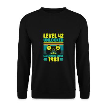 Level 42 Unlocked 1981 42nd Birthday Gamer Gaming - Unisex Sweatshirt - black - Front - Alina (178cm) & Michal (187cm)
