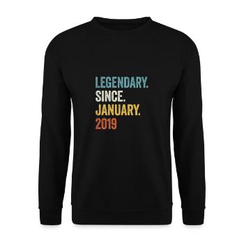 Legendary Since January 2019 4. Geburtstag - Unisex Pullover - Schwarz - Vorne - Alina (178cm) & Michal (187cm)