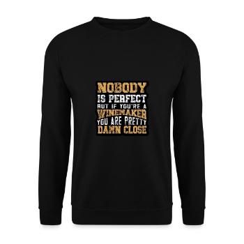 Winzer Wein Spruch für Weinliebhaber - Unisex Pullover - Schwarz - Vorne - Alina (178cm) & Michal (187cm)