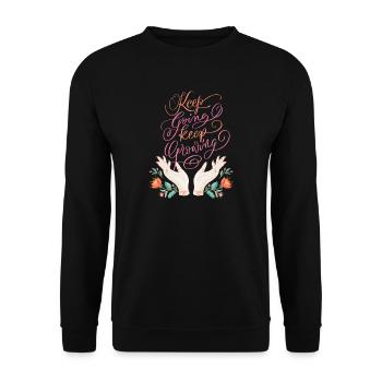 Keep Going. Keep Growing. - Unisex Pullover - Schwarz - Vorne - Alina (178cm) & Michal (187cm)