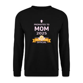 Mama seit 2025 – Stolze neue Mama Design - Unisex Pullover - Schwarz - Vorne - Alina (178cm) & Michal (187cm)