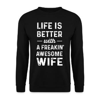 La vie est meilleure avec une femme géniale - Sweat-shirt Unisexe - noir - Devant - Alina (178cm) & Michal (187cm)