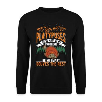 Schnabeltier Platypus - Unisex Pullover - Schwarz - Vorne - Alina (178cm) & Michal (187cm)