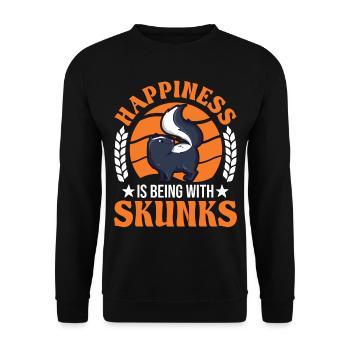 Happiness is being with Skunks Stinktier - Unisex Pullover - Schwarz - Vorne - Alina (178cm) & Michal (187cm)