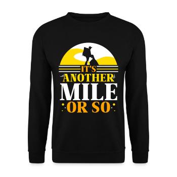 Eine Weitere Meile Oder So Halbe Meile Wanderung - Unisex Pullover - Schwarz - Vorne - Alina (178cm) & Michal (187cm)