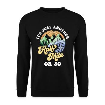 Es Ist Nur Eine Weitere Halbe Meile Oder So - Unisex Pullover - Schwarz - Vorne - Alina (178cm) & Michal (187cm)