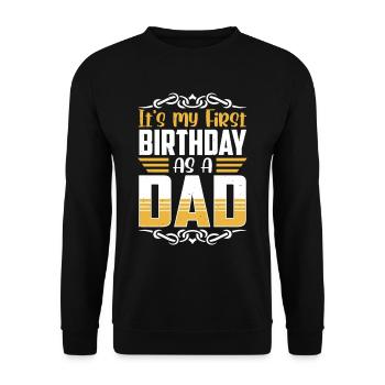 Es Ist Mein Erster Geburtstag Als Vater Papa Papi - Unisex Pullover - Schwarz - Vorne - Alina (178cm) & Michal (187cm)