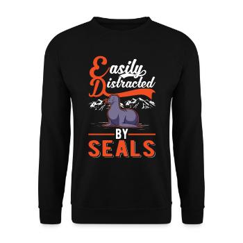 Easily distracted by Seal Robbe Seelöwe - Unisex Pullover - Schwarz - Vorne - Alina (178cm) & Michal (187cm)