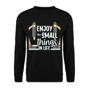 Genießen Sie Die Kleinen Dinge Des Lebens Sprüche - Unisex Pullover - Schwarz - Vorne - Alina (178cm) & Michal (187cm)