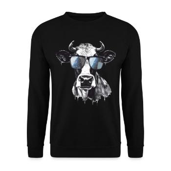 Kuh mit Sonnenbrille - Unisex Pullover - Schwarz - Vorne - Alina (178cm) & Michal (187cm)