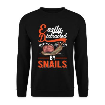Schnecke Geschenk Weinbergschnecke - Unisex Pullover - Schwarz - Vorne - Alina (178cm) & Michal (187cm)