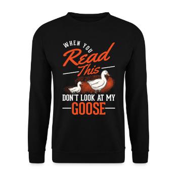 Cadeau d’oies, amateur d’oie, éleveur d’oies - Sweat-shirt Unisexe - noir - Devant - Alina (178cm) & Michal (187cm)