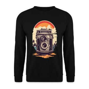 Vintage Photo Camera Aesthetic Photographer Retro - Unisex Sweatshirt - black - Front - Alina (178cm) & Michal (187cm)