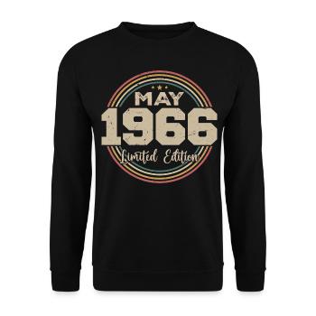 May 1966 Vintage Born In May 1966 Birthday - Unisex Sweatshirt - black - Front - Alina (178cm) & Michal (187cm)