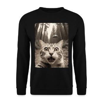 Lustiges Katzen Selfie Außerirdisches Raumschiff - Unisex Pullover - Schwarz - Vorne - Alina (178cm) & Michal (187cm)