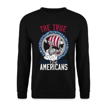 Amerikanischer Wikinger Nordische Wurzeln mit Boot - Unisex Pullover - Schwarz - Vorne - Alina (178cm) & Michal (187cm)