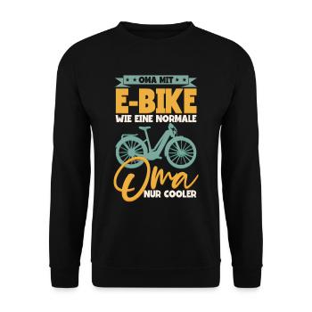 Oma mit E-Bike wie eine normale Oma Pedelec E-Bike - Unisex Pullover - Schwarz - Vorne - Alina (178cm) & Michal (187cm)