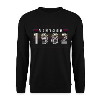 1982 Geburtstag - Unisex Pullover - Schwarz - Vorne - Alina (178cm) & Michal (187cm)