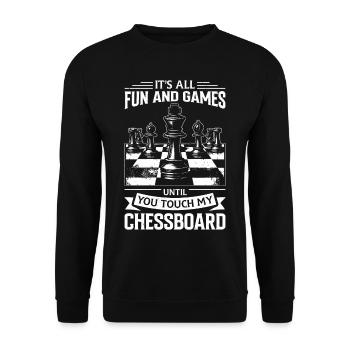 Grandmaster's Chess Chessboard for Chess Players - Unisex Sweatshirt - black - Front - Alina (178cm) & Michal (187cm)