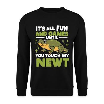 Funny newt saying - Unisex Sweatshirt - black - Front - Alina (178cm) & Michal (187cm)