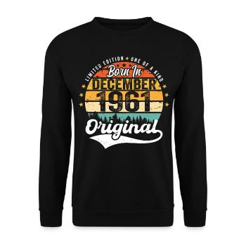 Original December 1961 Vintage Birthday 1961 - Unisex Sweatshirt - black - Front - Alina (178cm) & Michal (187cm)