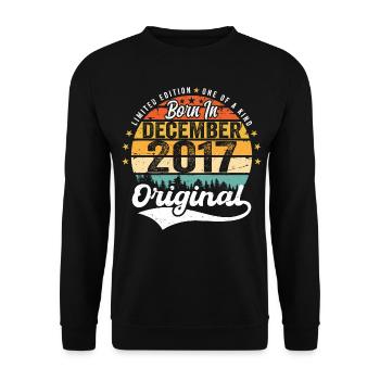 Original December 2017 Vintage Birthday 2017 - Unisex Sweatshirt - black - Front - Alina (178cm) & Michal (187cm)