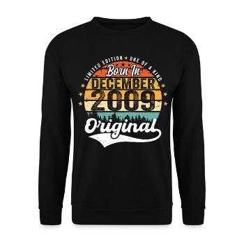 Original December 2009 Vintage Birthday 2009 - Unisex Sweatshirt - black - Front - Alina (178cm) & Michal (187cm)