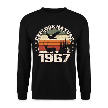 Cadeau Anniversaire 1967 Classique Chasseur 1967 - Sweat-shirt Unisexe - noir - Devant - Alina (178cm) & Michal (187cm)