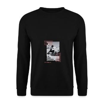 Skateboard Ollie Skater Geschenkidee Herren - Unisex Pullover - Schwarz - Vorne - Alina (178cm) & Michal (187cm)