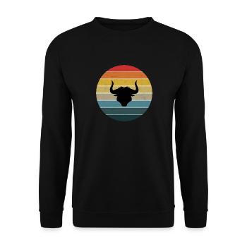 Peeking Highland Cow with Retro Sunset - Unisex Sweatshirt - black - Front - Alina (178cm) & Michal (187cm)