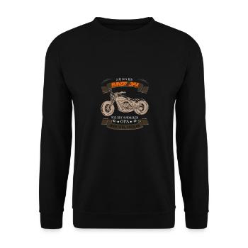 Biker Opa - Unisex Pullover - Schwarz - Vorne - Alina (178cm) & Michal (187cm)