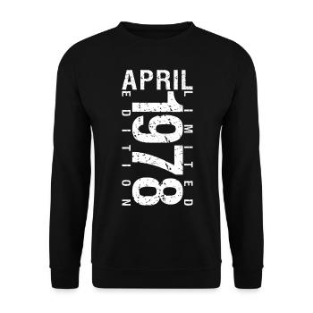 April 1978 April Geburtstagsgeschenk 1978 - Unisex Pullover - Schwarz - Vorne - Alina (178cm) & Michal (187cm)